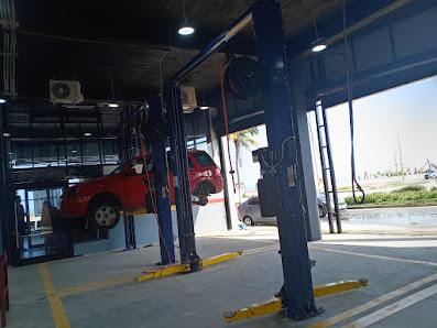 Llantera Pits Servicio Express Malecón Michelin